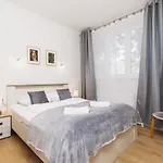 Apartments Plac Na Groblach By Renters